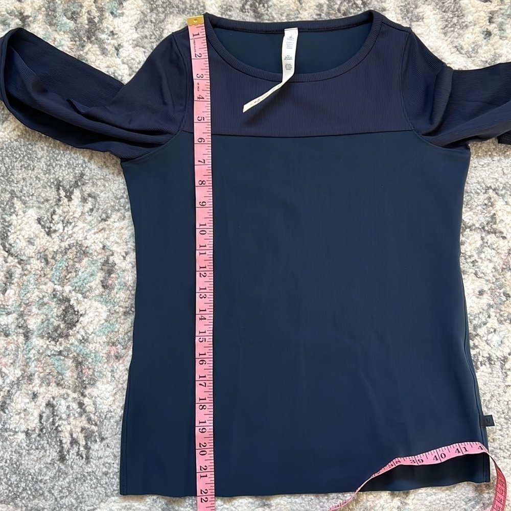 Lululemon Out Of This World Long Sleeve - Picture 8 of 8